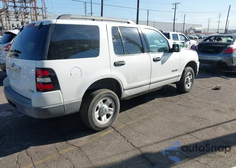 2006 Ford Explorer Xls z USA, uszkodzony, nr VIN 1FMEU62E56UA53327